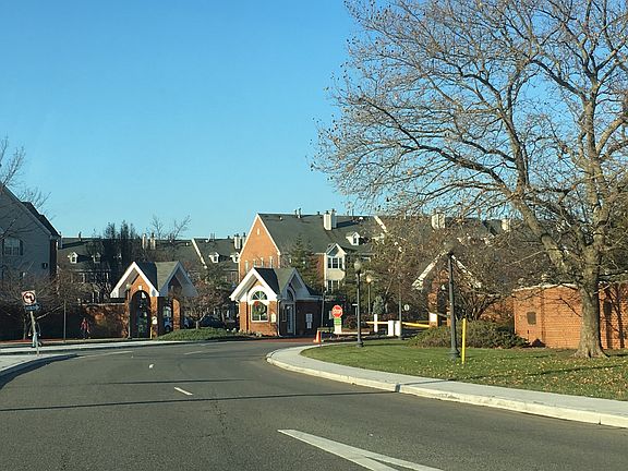 Entering Society Hill.