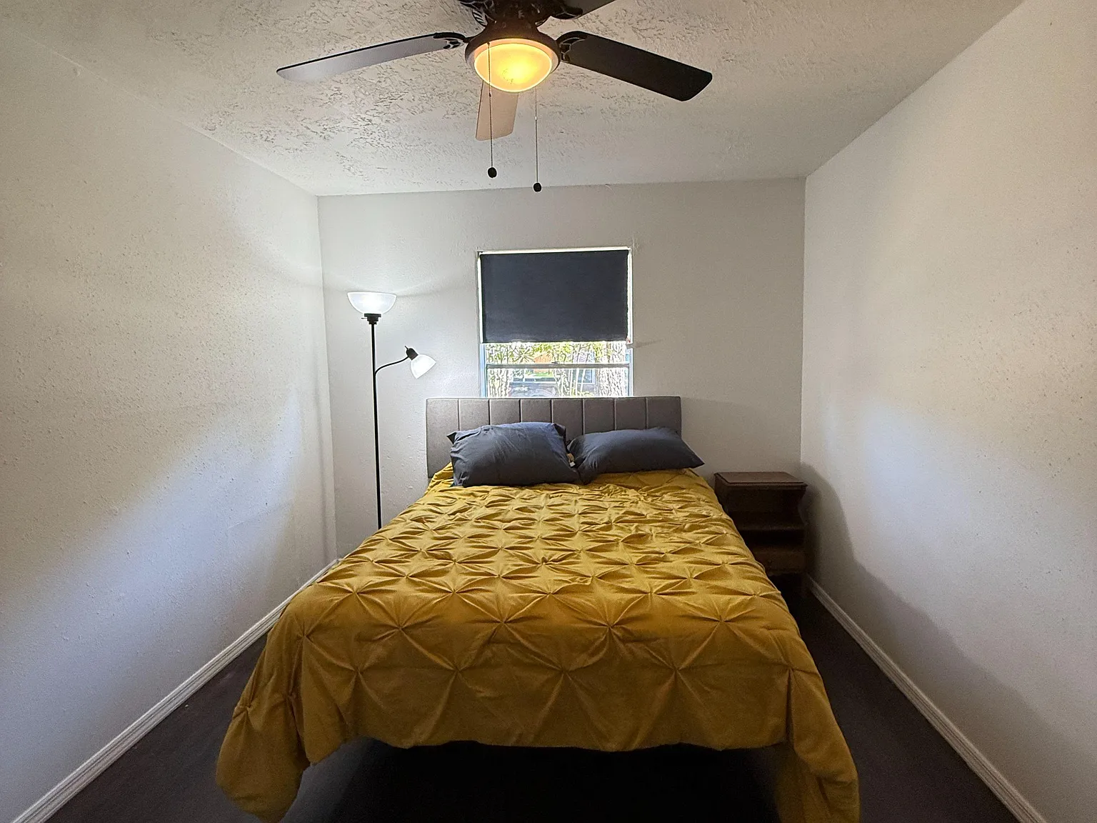 3 bed, 2.0 bath, 1724 sqft, $841 — Photo 2