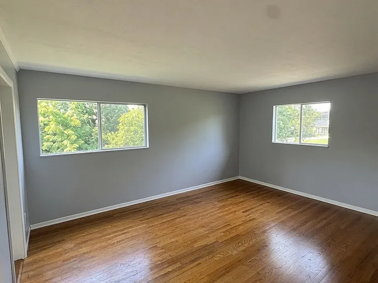 144 Silverwood Cir — Photo 15