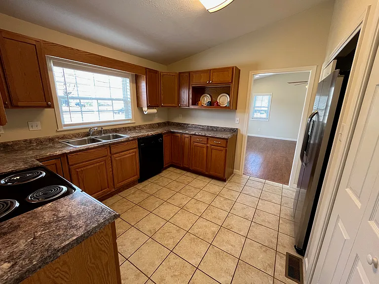 6104 Ball Rd — Photo 4