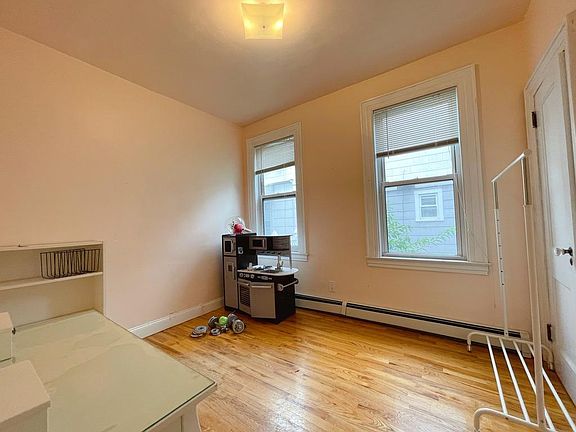 5th image of 4225 158th St #1-F