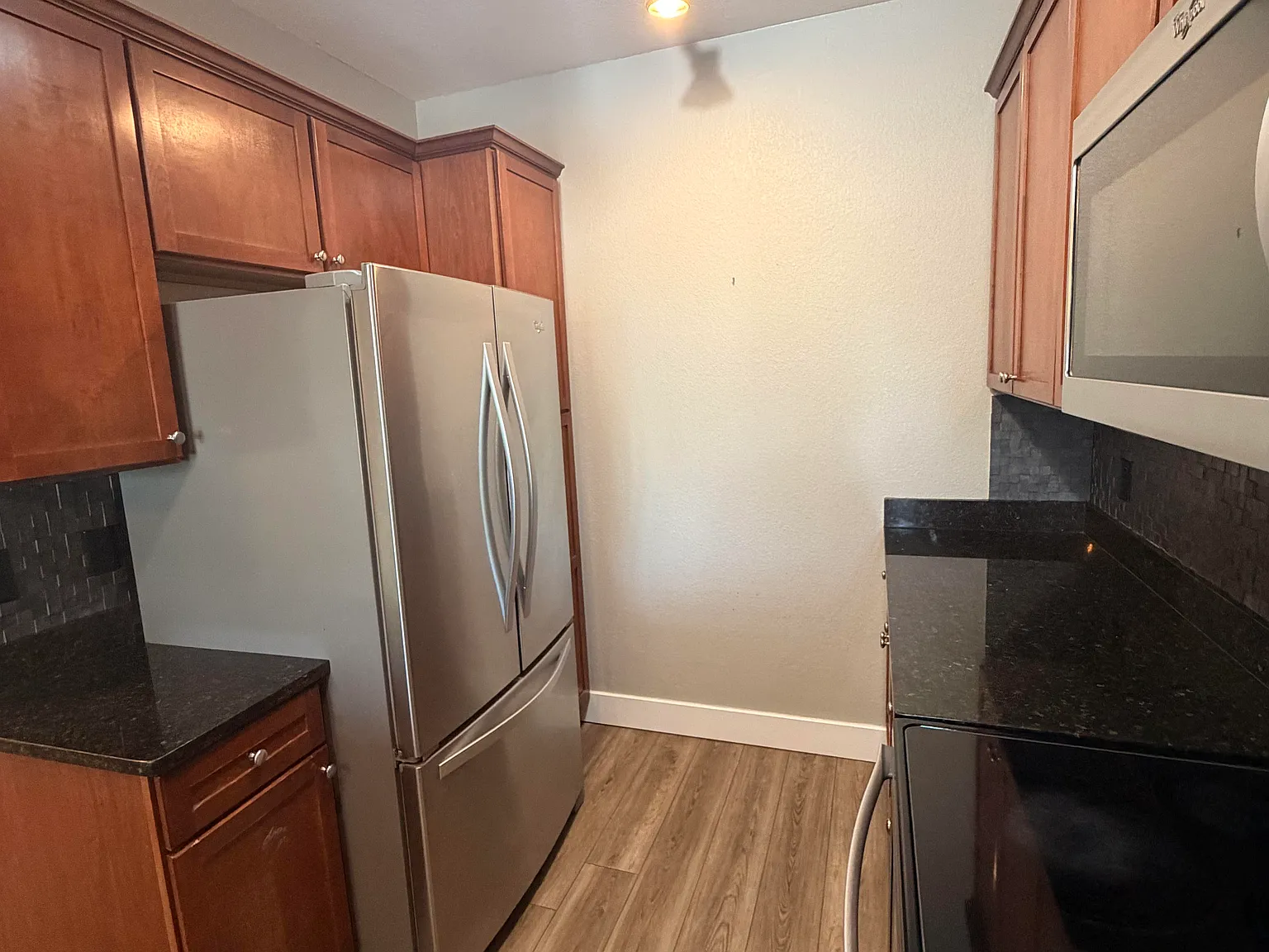 2 bed, 1125 sqft, $1,950 — Photo 4