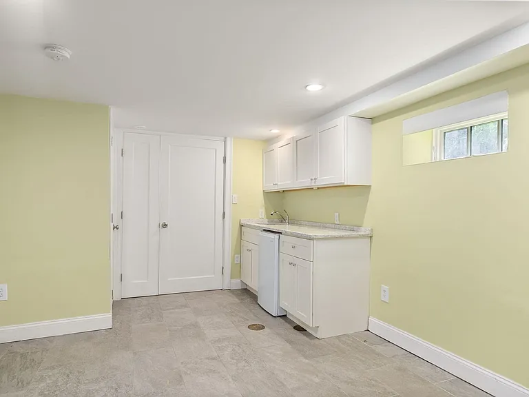 4 Gracewood Park — Photo 30