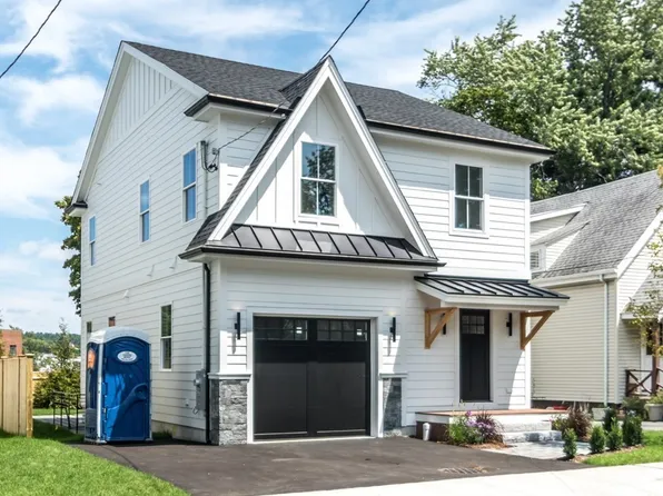 61 Beaver St, Waltham, MA 02453