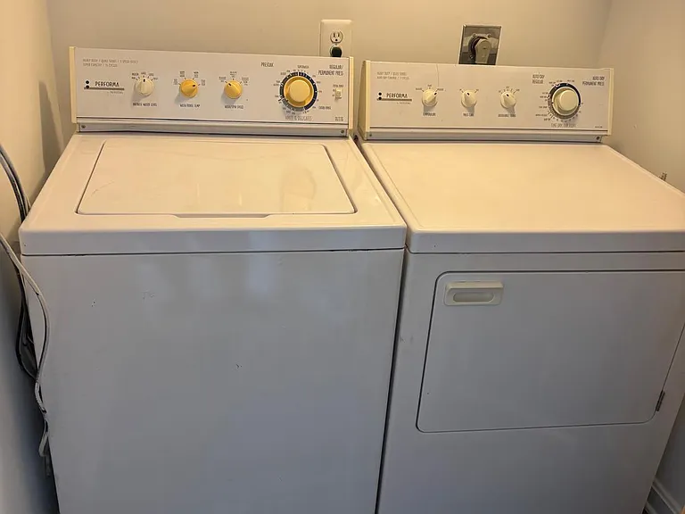 2489 Quick St #102 — Photo 24