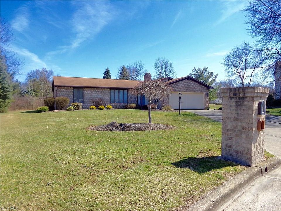 1st image of 5661 Bonnell Dr