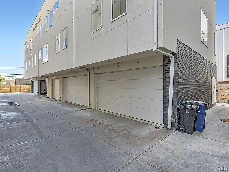 1612 Irving St #4 — Photo 23