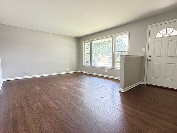 4th image of 17060 Wausau Ave