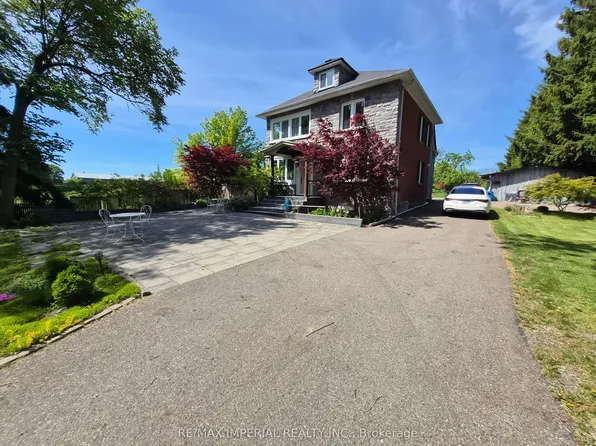 15028 Dufferin St, King, ON L7B 1K5