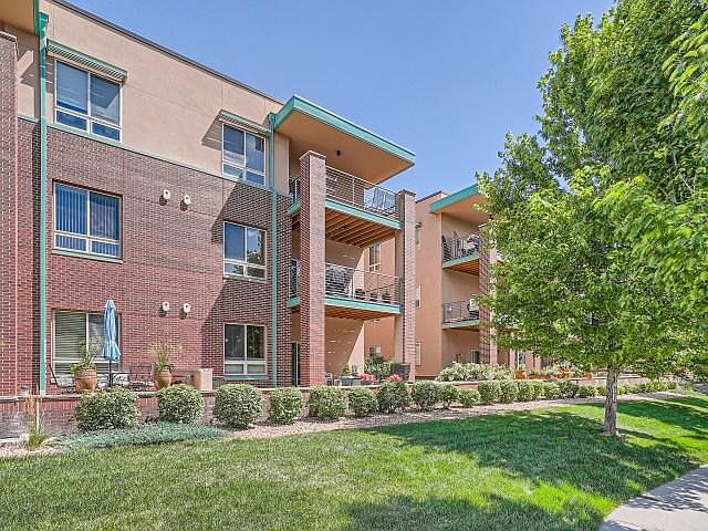 Wonderful trees and landscaping