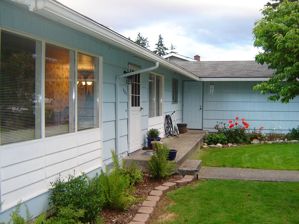 2nd image of 425 Alder St