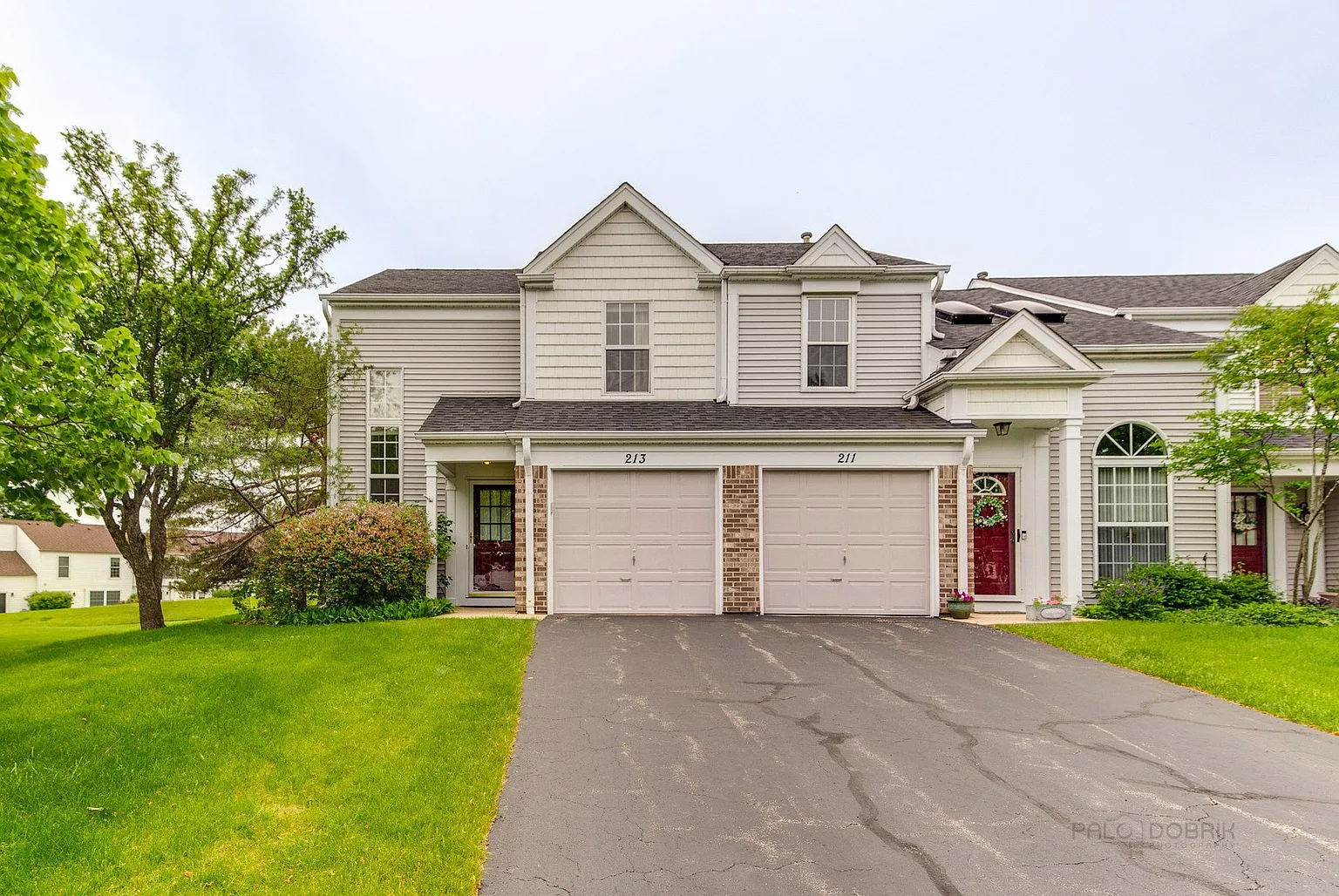 213 E Shag Bark Ln photo 1