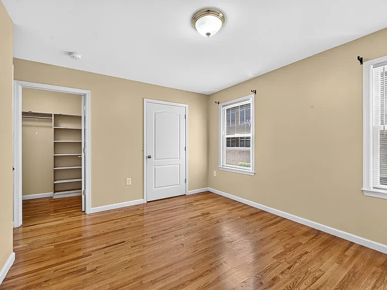 43 Manhattan Ave #1 — Photo 10