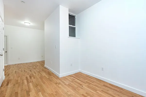 Rented by Bold New York | media 13