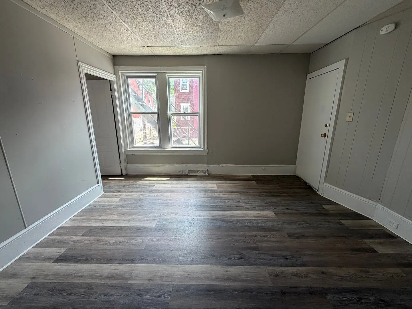1023 Greenwich — Photo 2