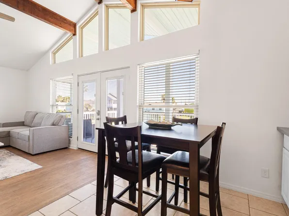 4014 Kent Dr, Galveston, TX 77554