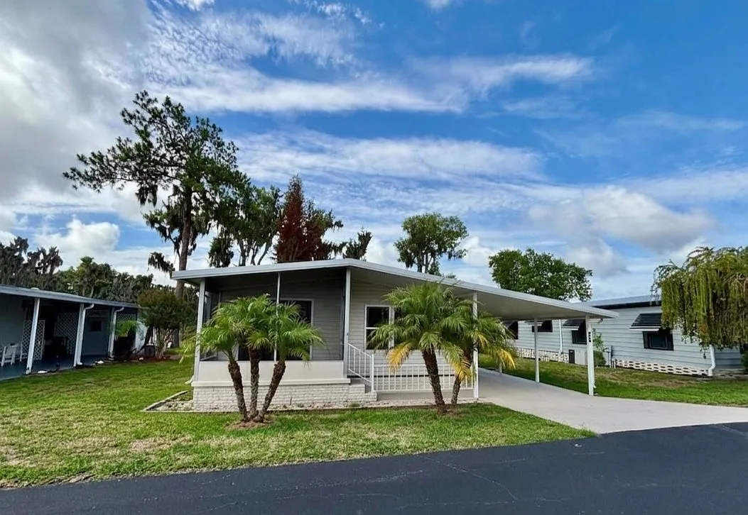 2 bed, 1092 sqft, $1,750 — Photo 1