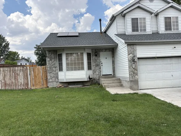 601 Pinecone Cir, Elko, NV 89801