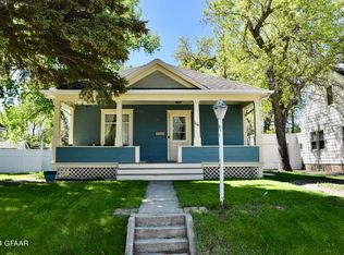 1114 5th St NE, Devils Lake, ND 58301