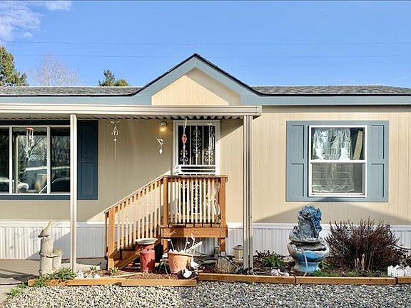 2nd image of 2015 6th Ave Spc 119