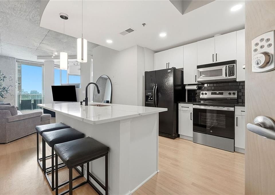 1st image of 361 17th St NW Unit 1105