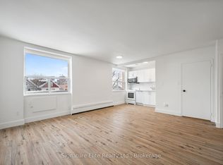 1017 Woodbine Ave #309, Toronto, ON M4C 4C3