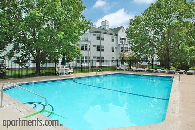 2nd image of 3045 Eagandale Pl APT 222