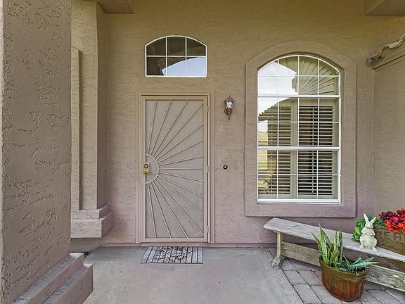 5th image of 1721 W Winchester Way
