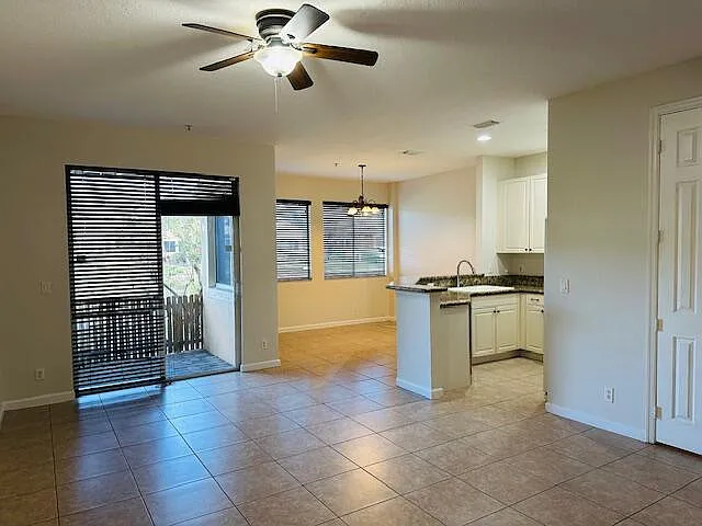 4390 Berkshire Wharf Dr — Photo 30
