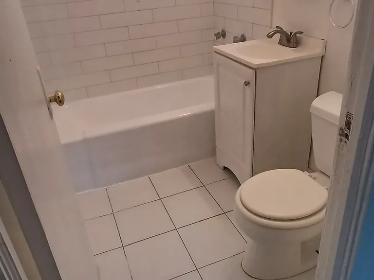 5301 W Drummond Pl — Photo 14