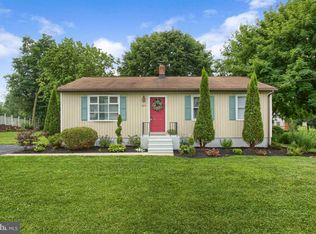 205 W Springville Rd, Boiling Springs, PA 17007