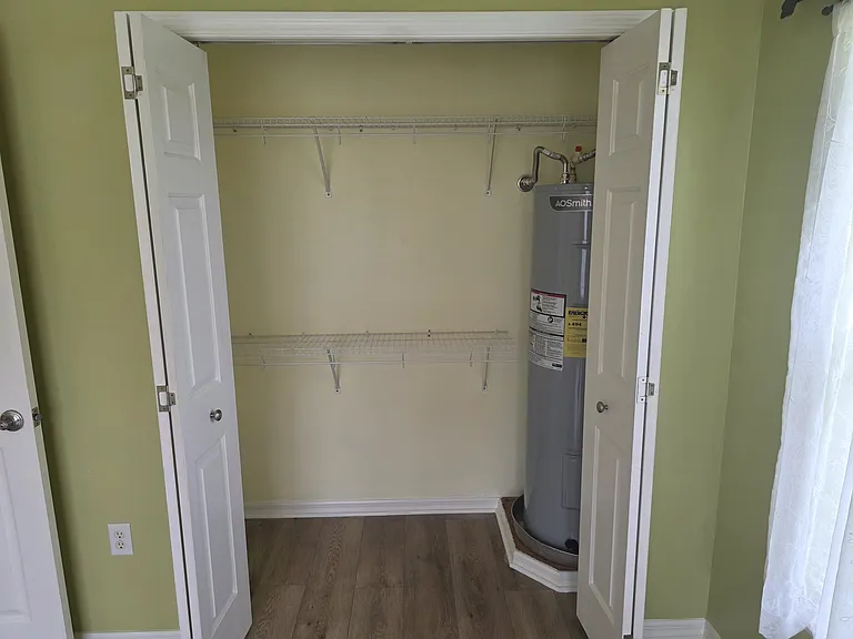 21545 Lake Seneca Rd — Photo 16