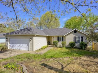 404 E Daugherty Rd, Neosho, MO 64850