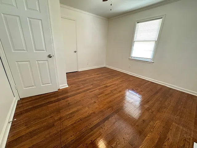 340 Adelle St SE — Photo 9