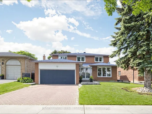 317 Paisley Blvd W, Mississauga, ON L5B 2S7