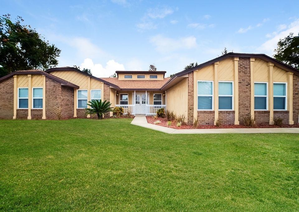 1st image of 2302 Evenglow Ct