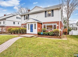1284 Wellington Ave, Teaneck, NJ 07666