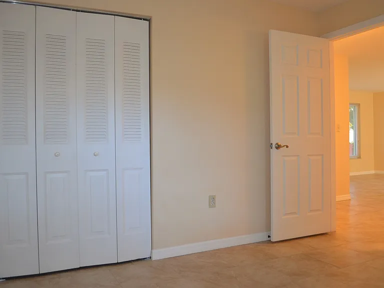 7442 Como Dr — Photo 12