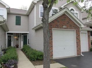 20 Arbordale Ct, Algonquin, IL 60102