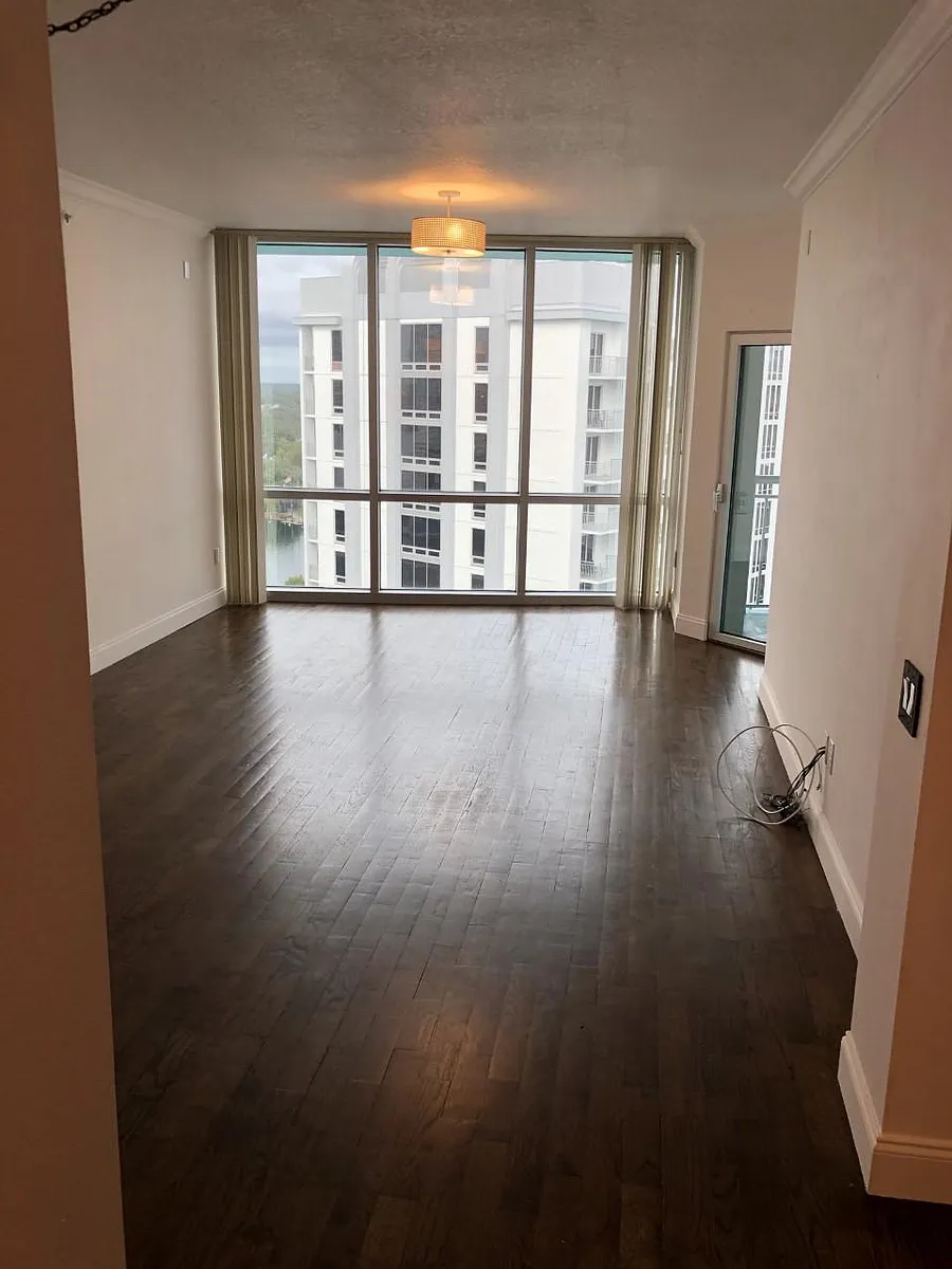Building Photo - 322 E Central Blvd #1812