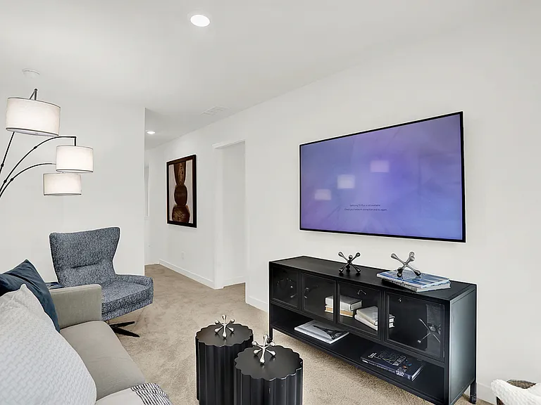 425 Monarch Ln — Photo 17