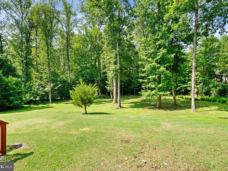 127 Pilgrim Cv — Photo 40