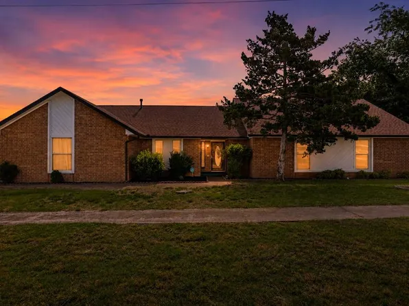 5000 Gina Cir, Del City, OK 73115