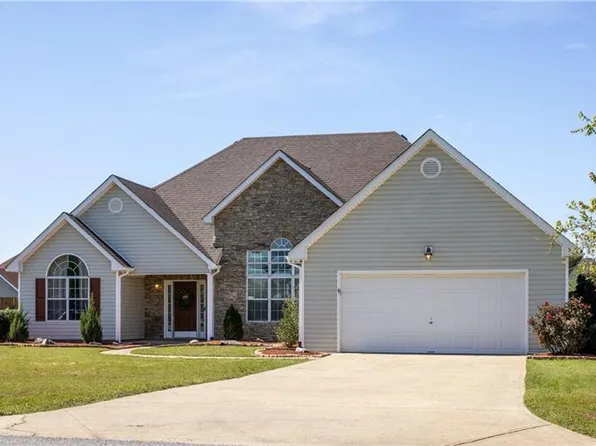 23 Ottawa Trl, Fort Mitchell, AL 36856