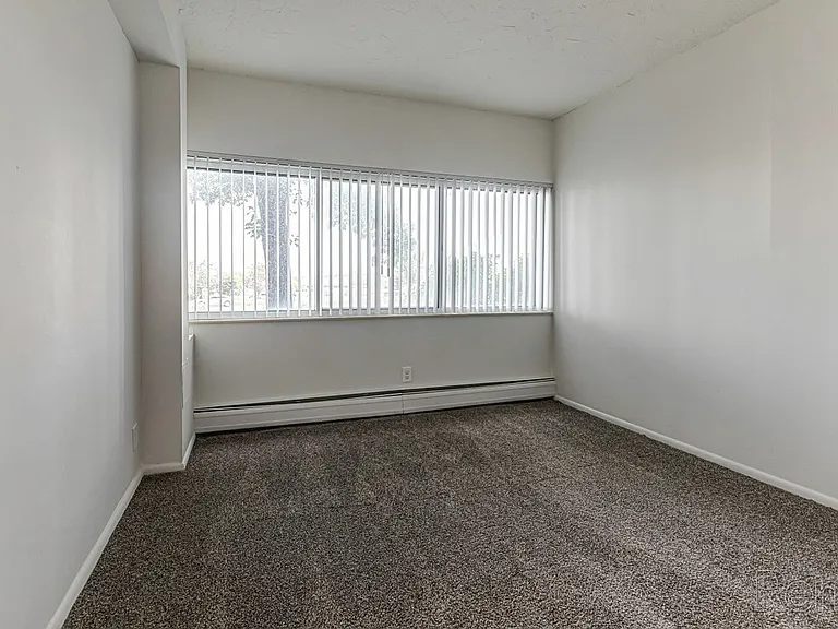 1 Bedroom - Bedroom