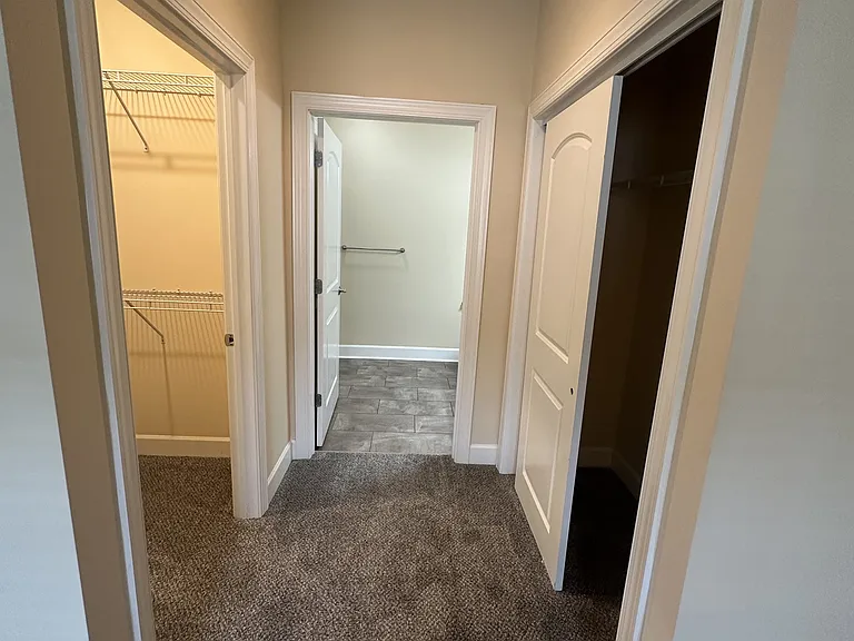 Dockside Village Apartments — Photo 59