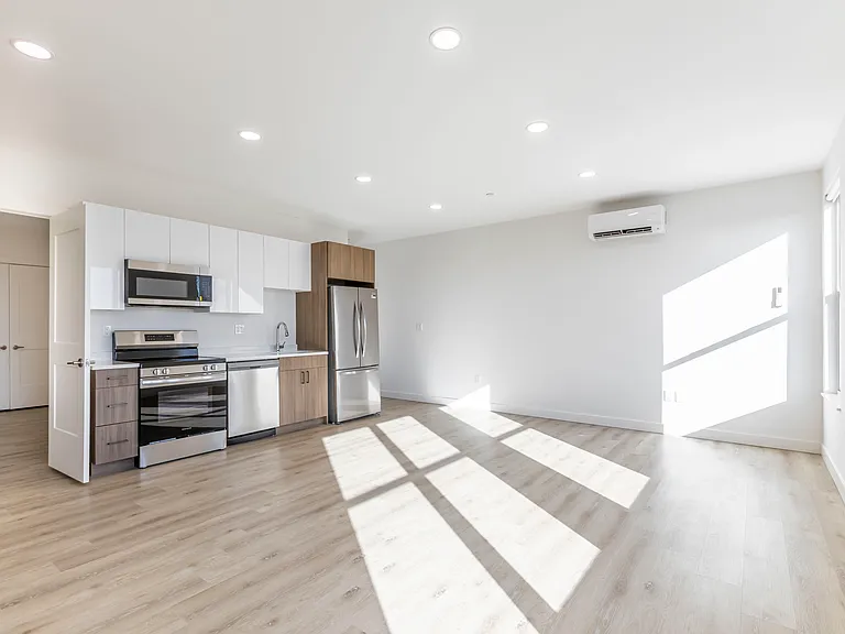04 Avenue - Apt. 504