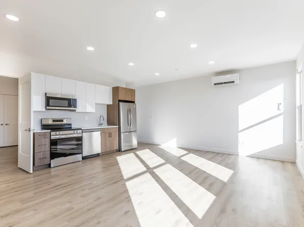 Skyline Apartments