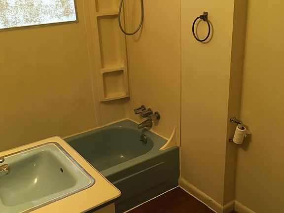 4th image of 412 E Spruce St APT 1