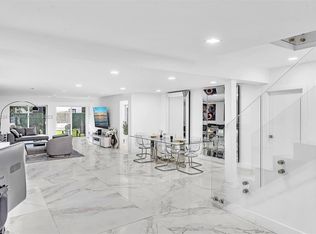 2058 Alton Rd, Miami Beach, FL 33140